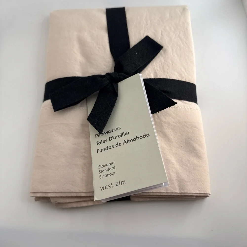 WEST ELM ORGANIC COTTON Standard PILLOWCASES SET of 2 Blush Color